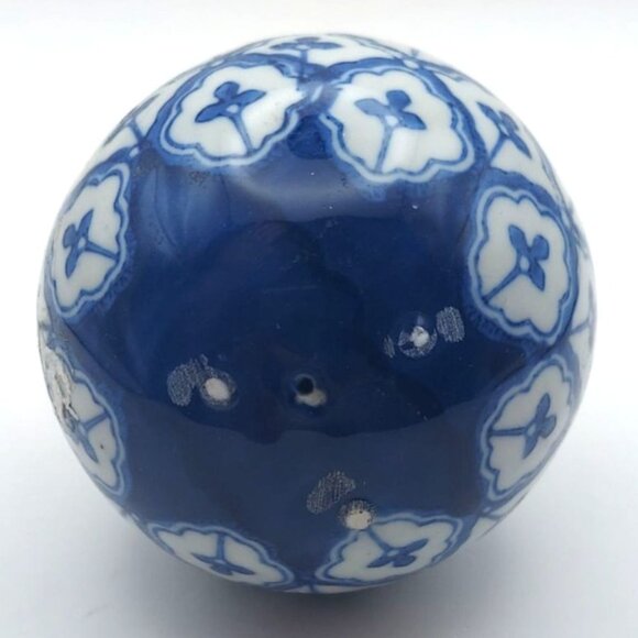 Decorative Blue & White Ceramic Floral Orbs Balls Centerpiece Decor Set of 6 - Picture 3 of 8